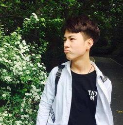 杨桐英国留学照片,杨桐留学生活剪影