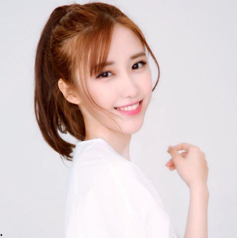 李依然的个人资料,才华横溢的青年才俊，多才多艺的人生探索者